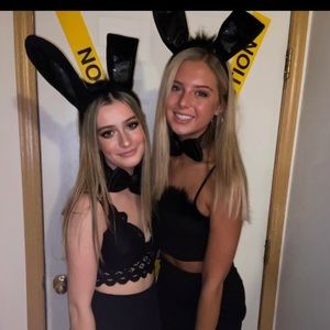 Meet your Posher, Caitlin